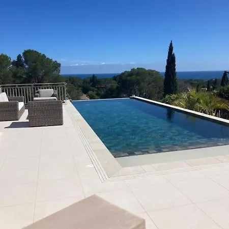 Prestige Belvedere 别墅 Saint-Raphaël